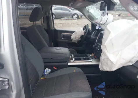 2014 Ram 1500 Outdoorsman z USA, uszkodzony, nr VIN 1C6RR7LT6ES277556